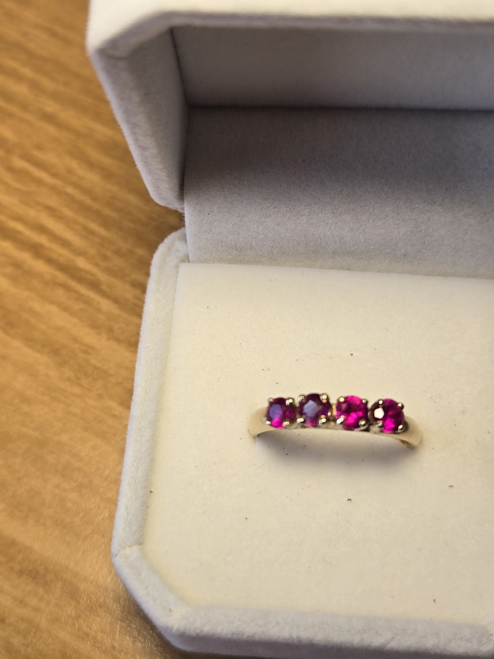 Vintage 14k Yellow Gokd And 4 Ruby Band